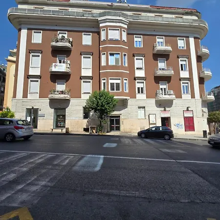 ベッド・アンド・ブレックファスト Il Follaro 4*